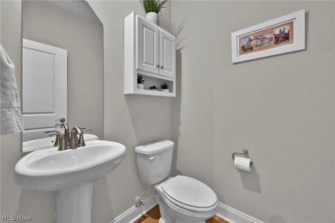 180 Country Meadow Lane Wadsworth OH 44281