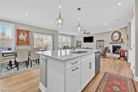 180 Country Meadow Lane Wadsworth OH 44281