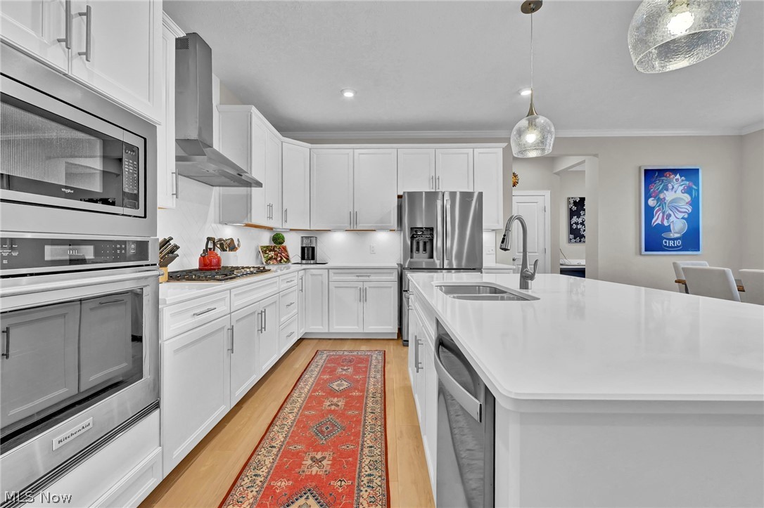 180 Country Meadow Lane Wadsworth OH 44281