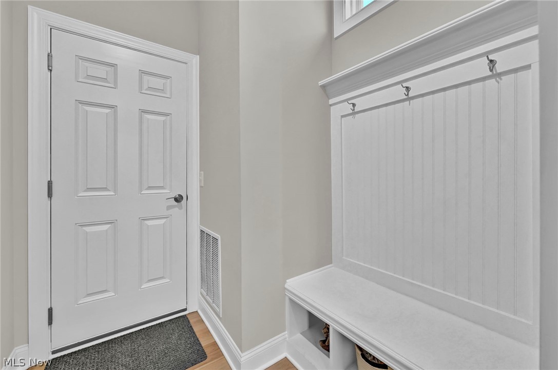 180 Country Meadow Lane Wadsworth OH 44281