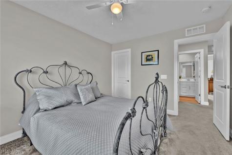 180 Country Meadow Lane Wadsworth OH 44281