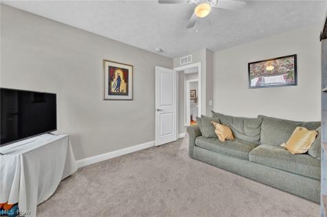 180 Country Meadow Lane Wadsworth OH 44281