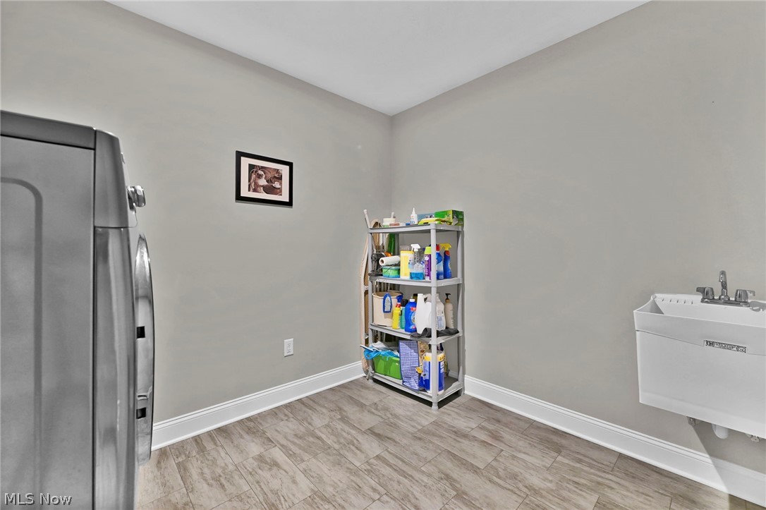 180 Country Meadow Lane Wadsworth OH 44281