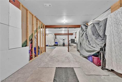 180 Country Meadow Lane Wadsworth OH 44281