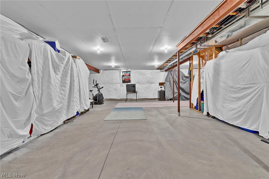 180 Country Meadow Lane Wadsworth OH 44281
