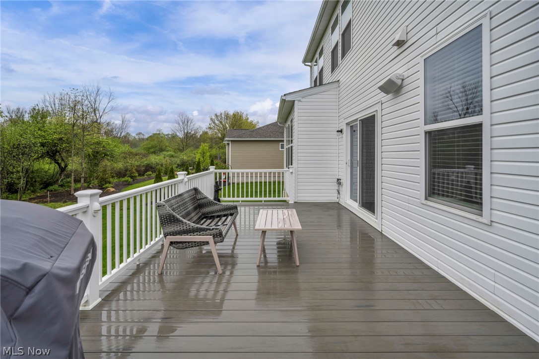 180 Country Meadow Lane Wadsworth OH 44281