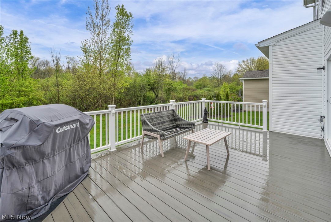 180 Country Meadow Lane Wadsworth OH 44281