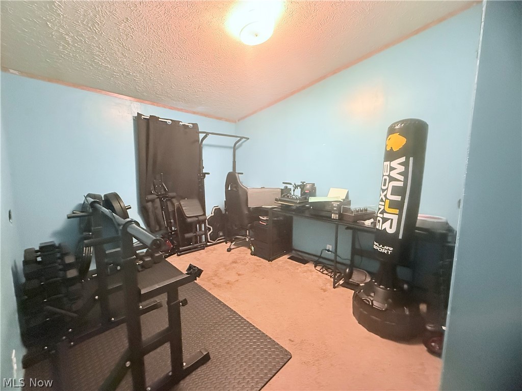 1241 N Park Circle Brookfield OH 44403
