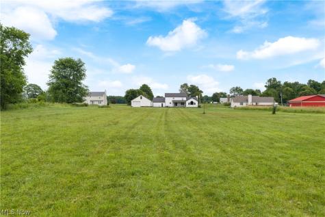 1795 New Milford Road Atwater OH 44201
