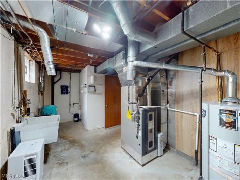 5484 Vermouth Street NW North Canton OH 44720