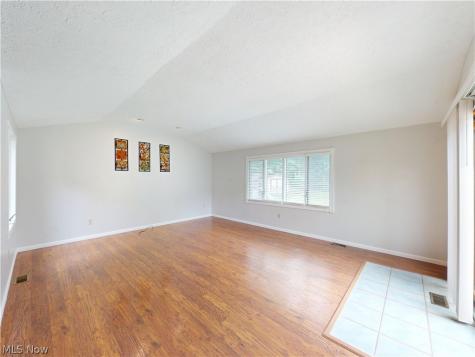 5484 Vermouth Street NW North Canton OH 44720