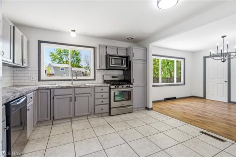 9883 Meldon Drive Streetsboro OH 44241