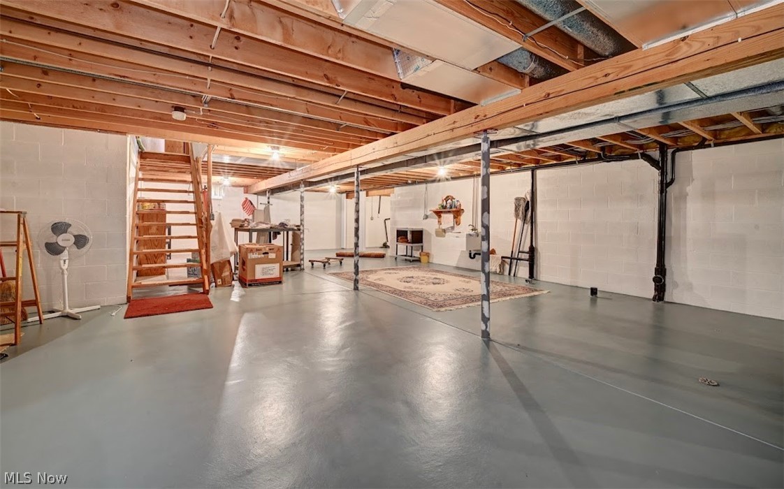 489 Oak Avenue Strasburg OH 44680