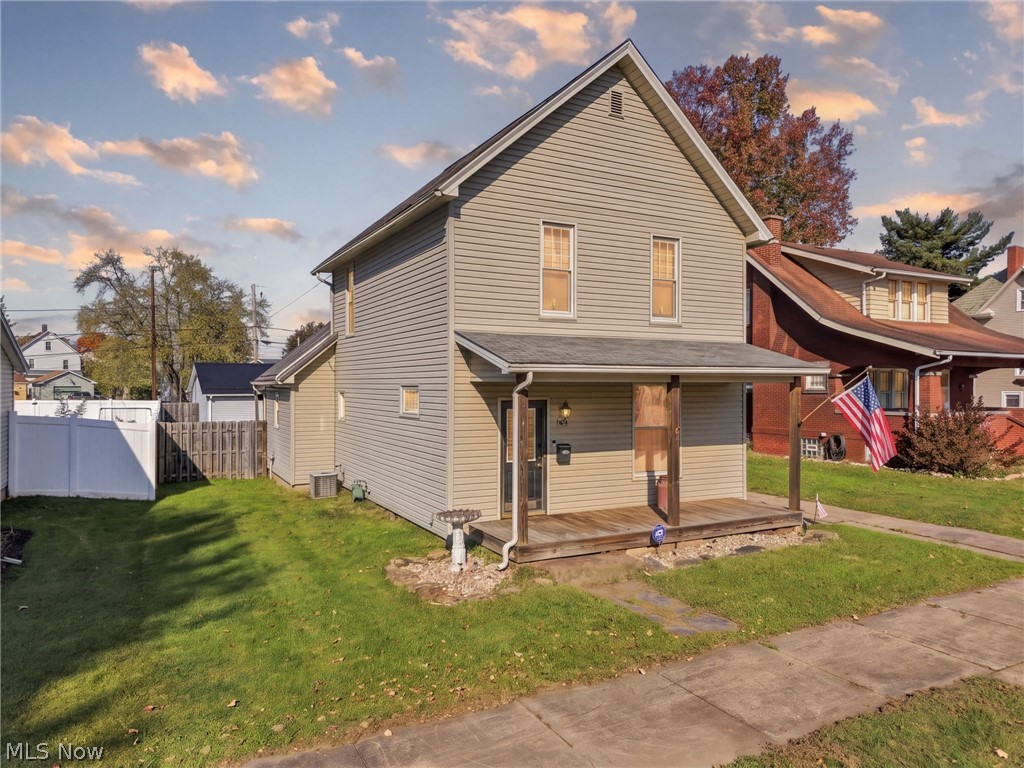 754 2nd Street SE New Philadelphia OH 44663