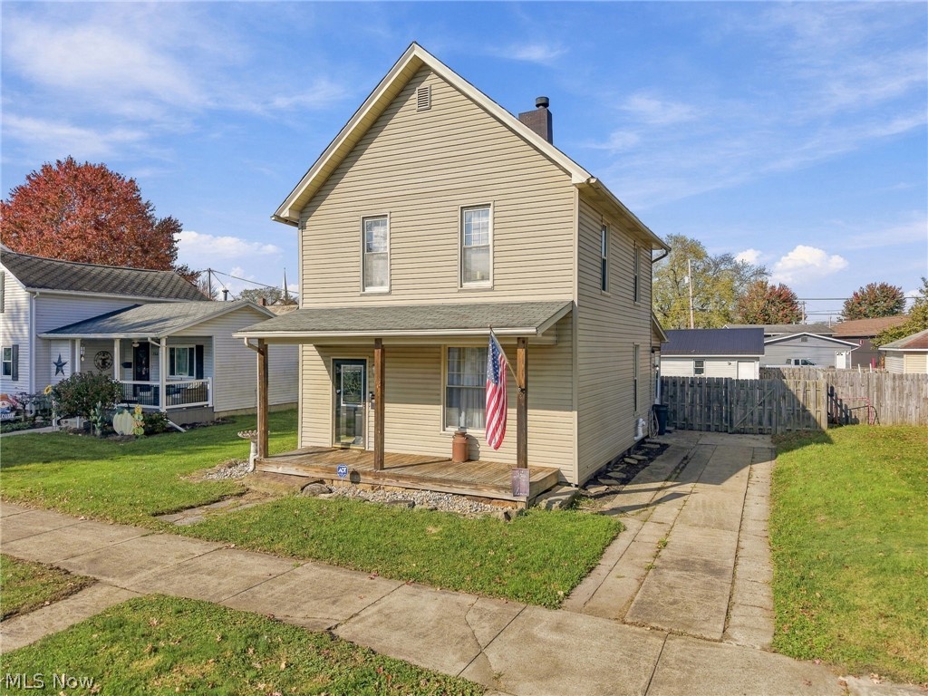 754 2nd Street SE New Philadelphia OH 44663
