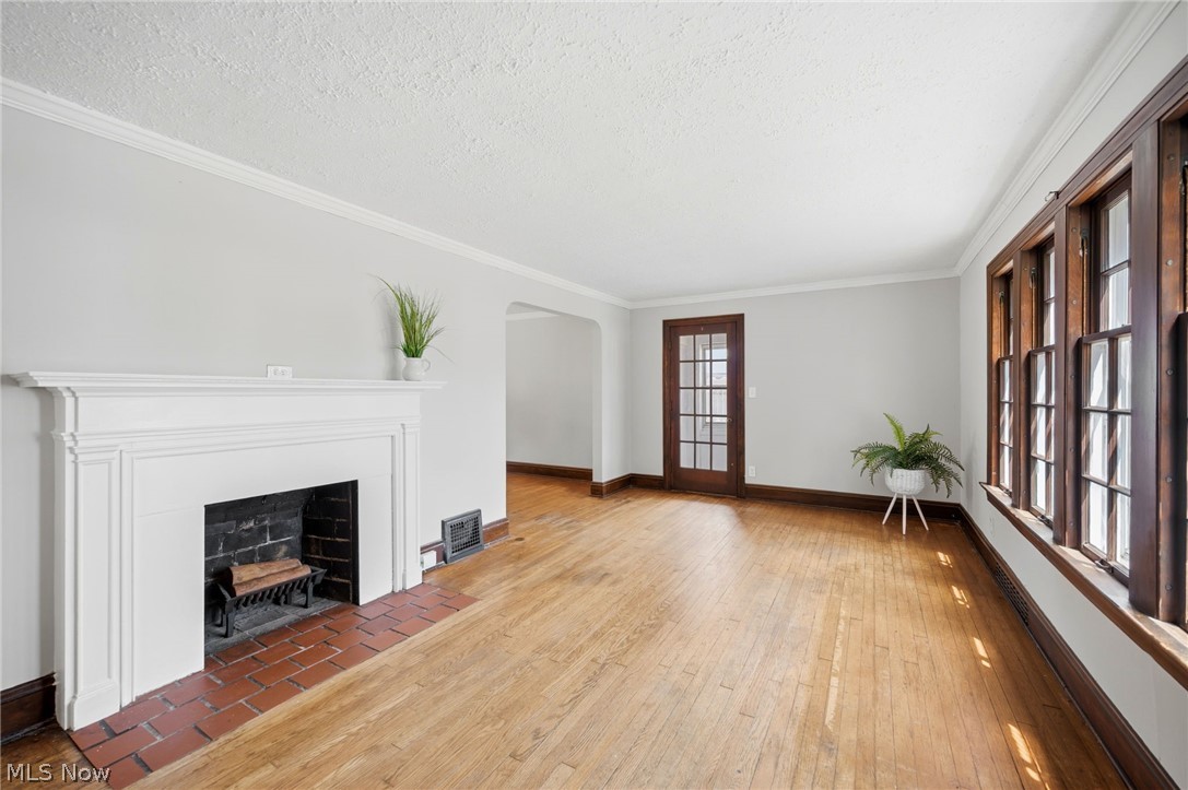 396 E 214th Street Euclid OH 44123