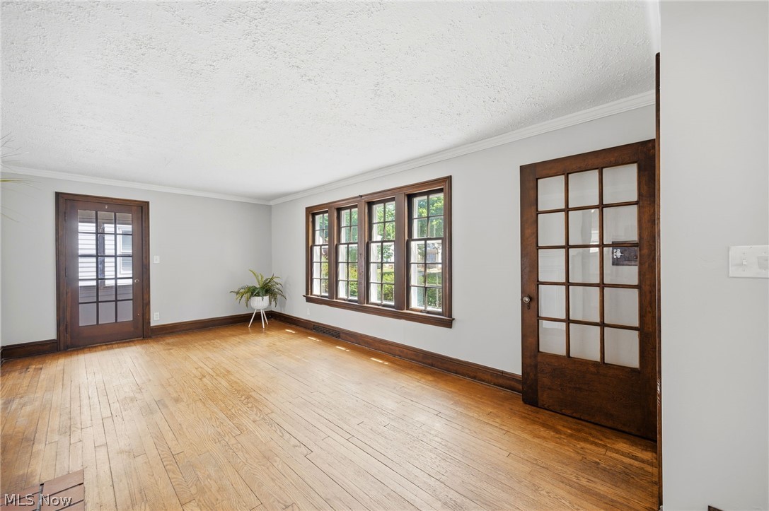 396 E 214th Street Euclid OH 44123