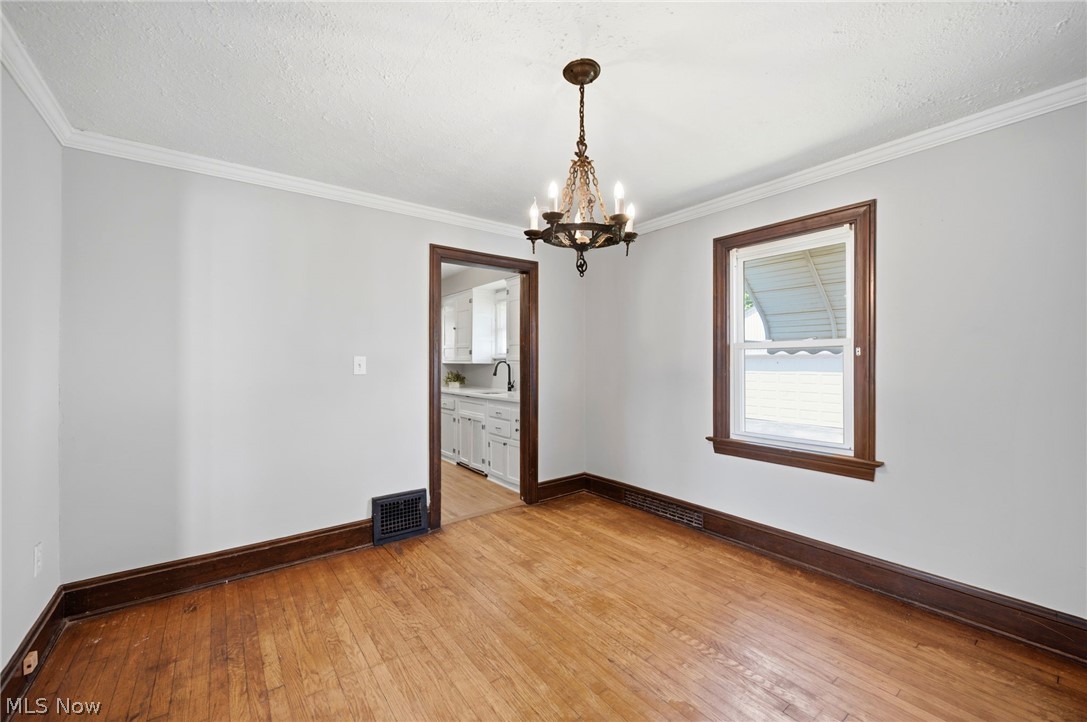 396 E 214th Street Euclid OH 44123