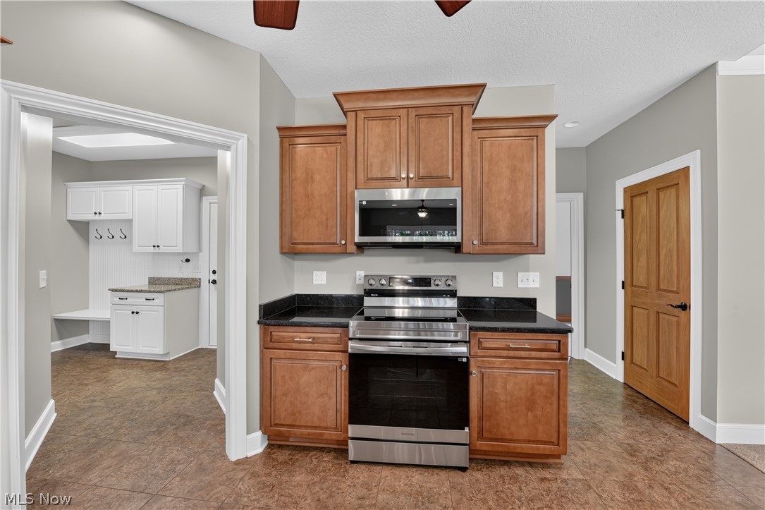 4066 Knollbrook Drive Norton OH 44203