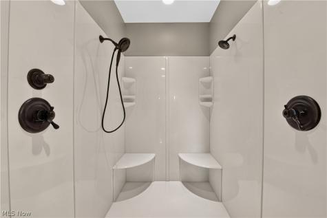 4066 Knollbrook Drive Norton OH 44203