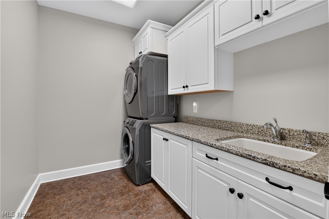 4066 Knollbrook Drive Norton OH 44203