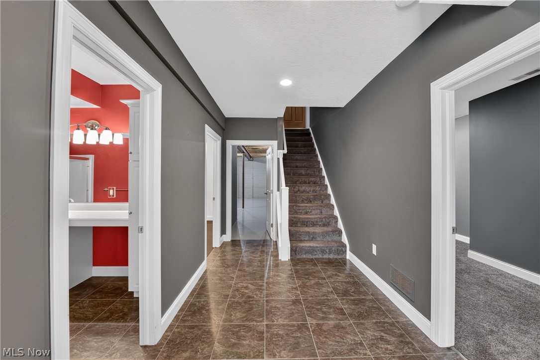 4066 Knollbrook Drive Norton OH 44203
