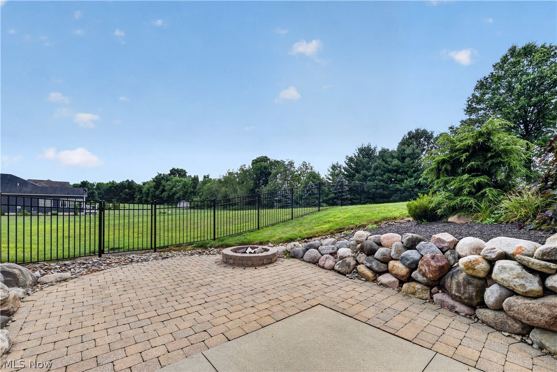 4066 Knollbrook Drive Norton OH 44203