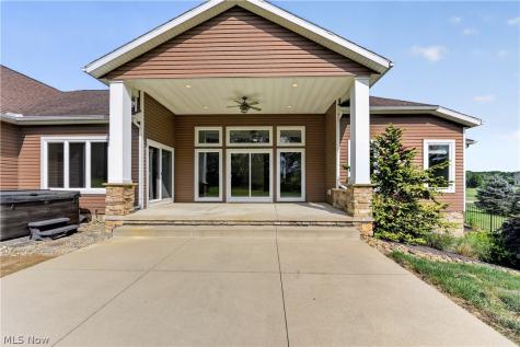 4066 Knollbrook Drive Norton OH 44203