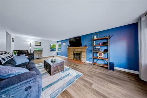 487 West Street Wadsworth OH 44281
