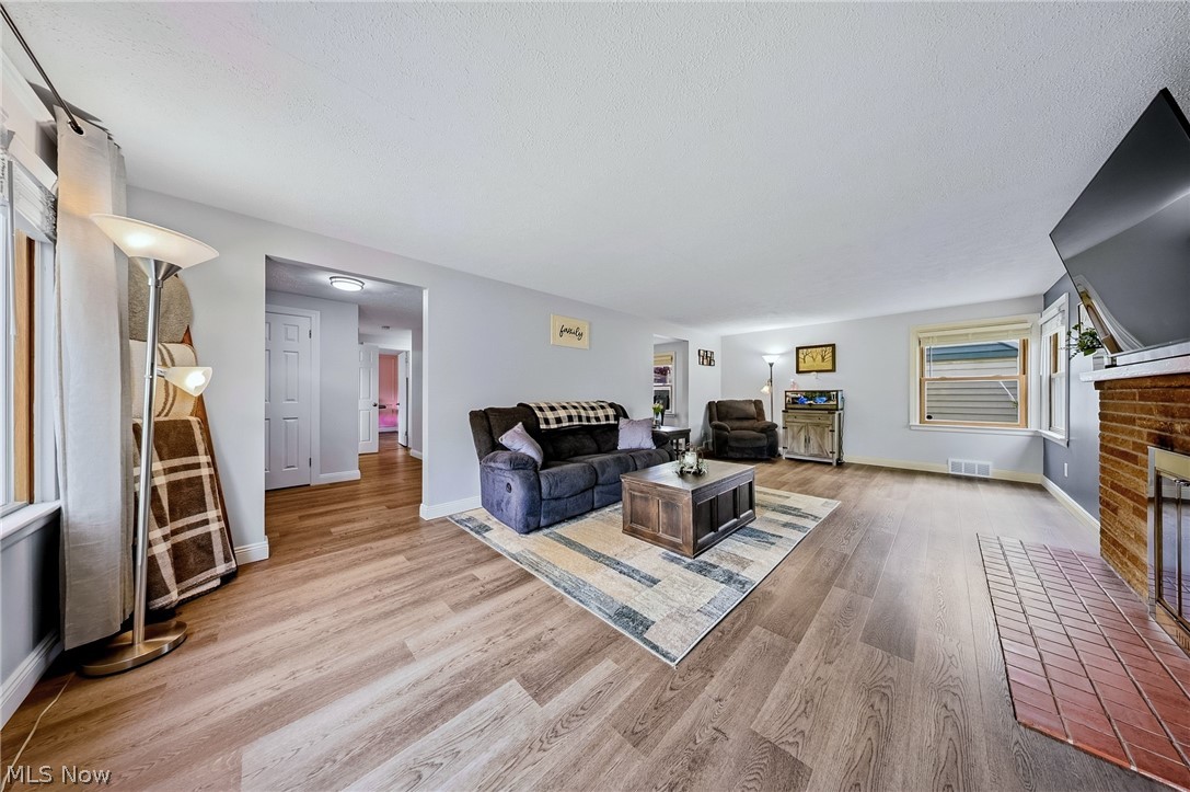 487 West Street Wadsworth OH 44281