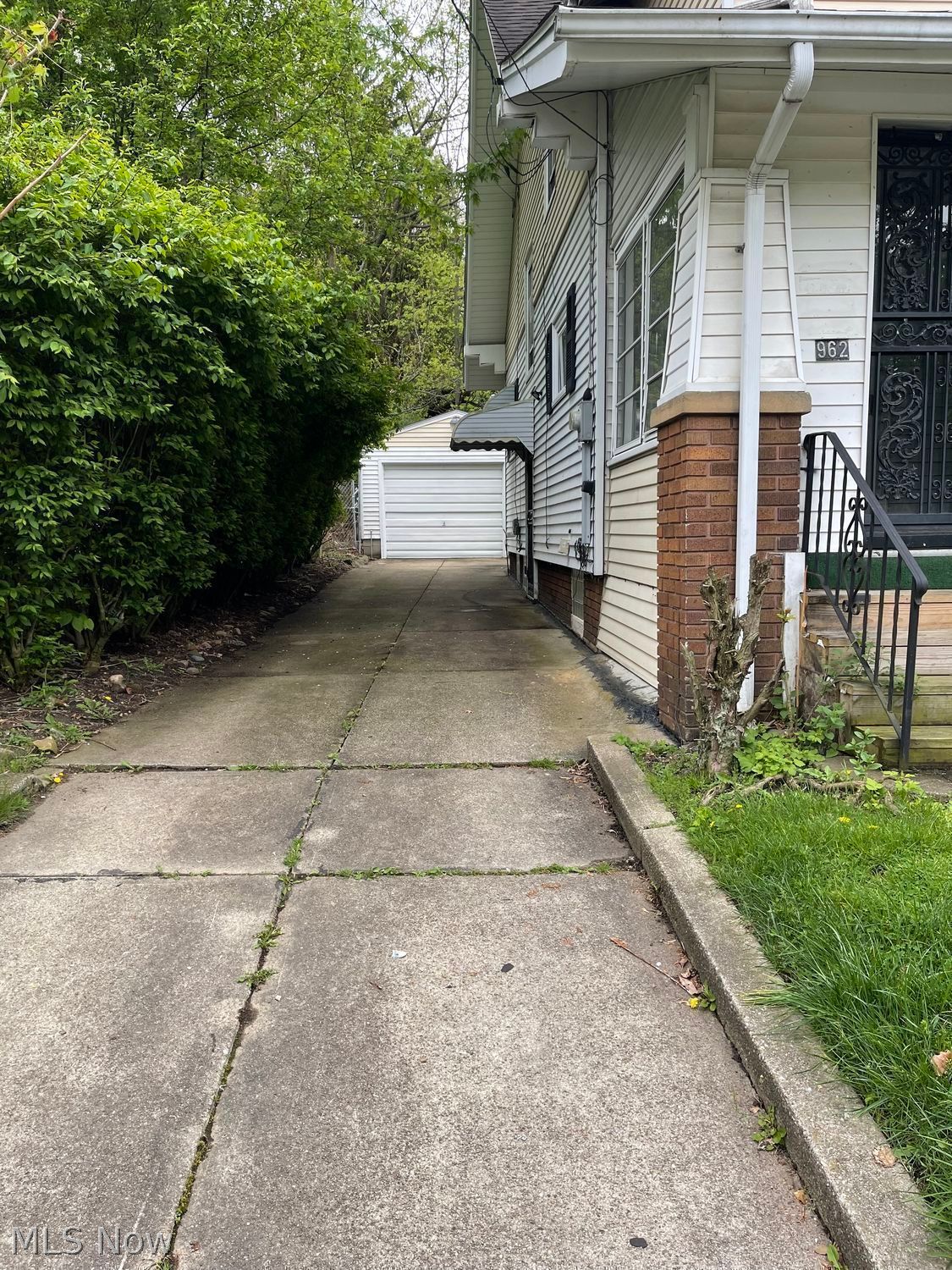 962 Stadelman Avenue Akron OH 44320