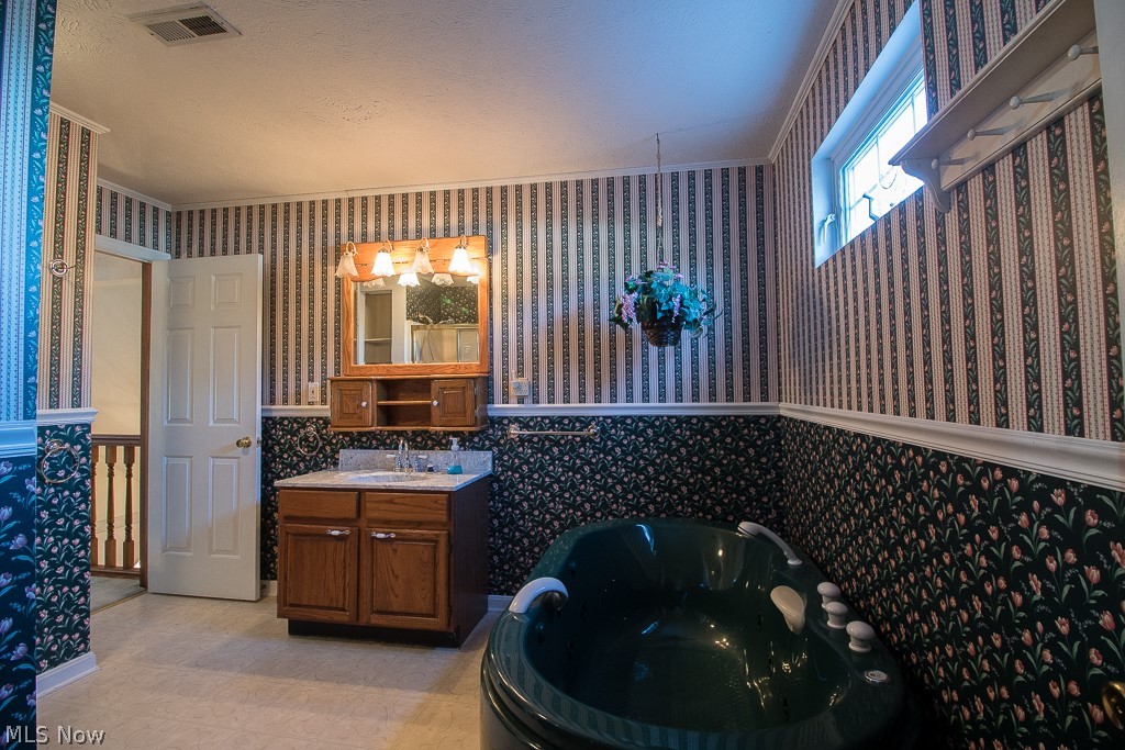 1762 Empire Road Wickliffe OH 44092