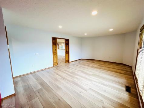 33037 Pebblebrook Drive North Ridgeville OH 44039