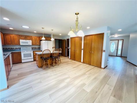 33037 Pebblebrook Drive North Ridgeville OH 44039