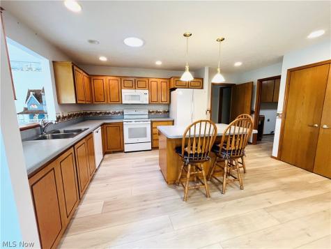 33037 Pebblebrook Drive North Ridgeville OH 44039