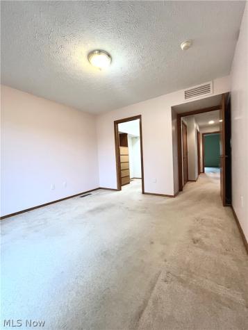 33037 Pebblebrook Drive North Ridgeville OH 44039