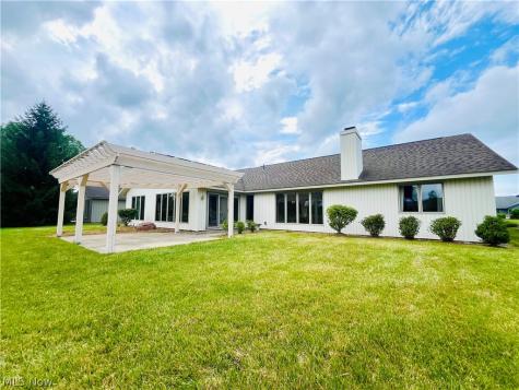 33037 Pebblebrook Drive North Ridgeville OH 44039