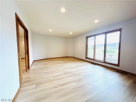 33037 Pebblebrook Drive North Ridgeville OH 44039