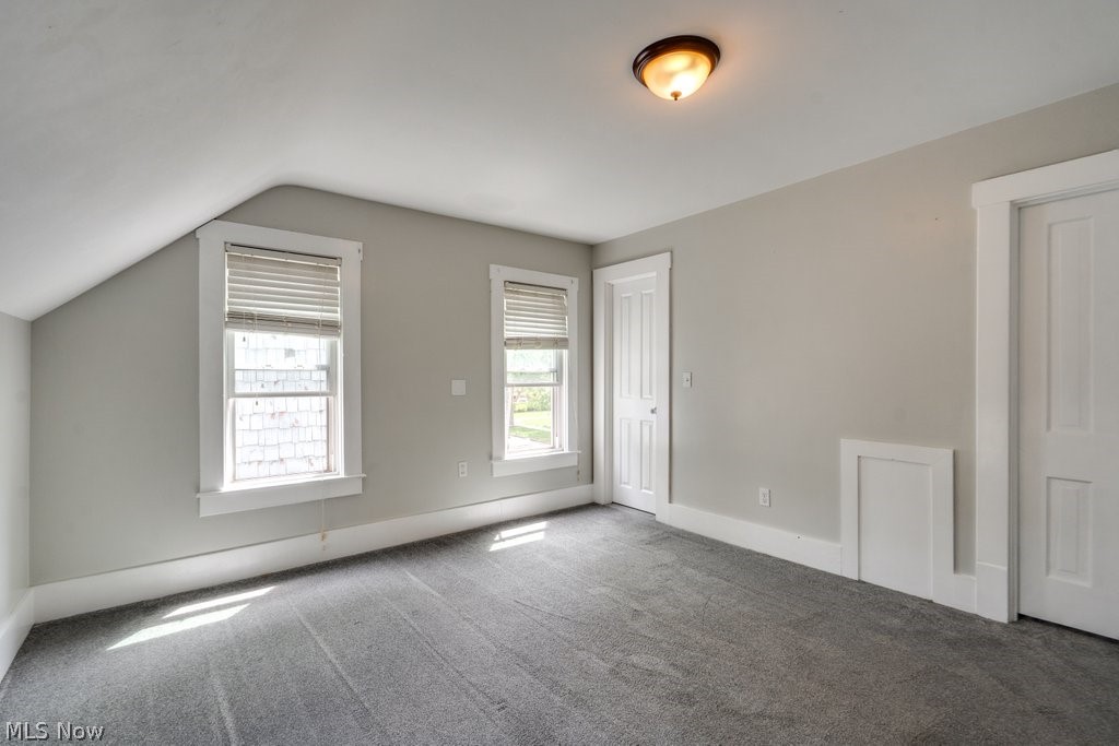 123 7th Street NW Barberton OH 44203