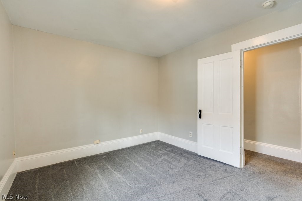 123 7th Street NW Barberton OH 44203