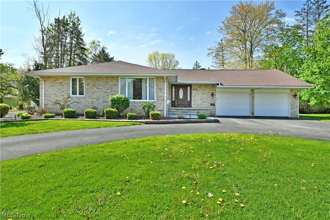 3210 Halsey Drive NE Warren OH 44483