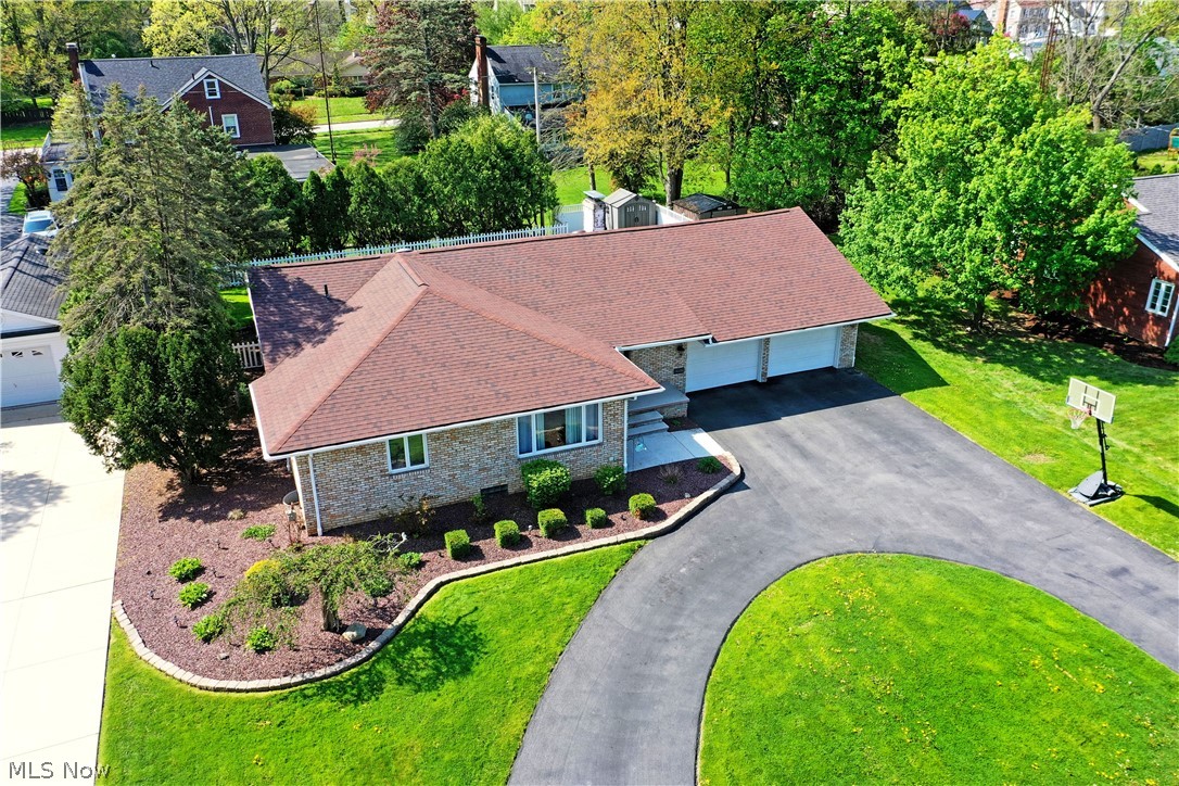3210 Halsey Drive NE Warren OH 44483