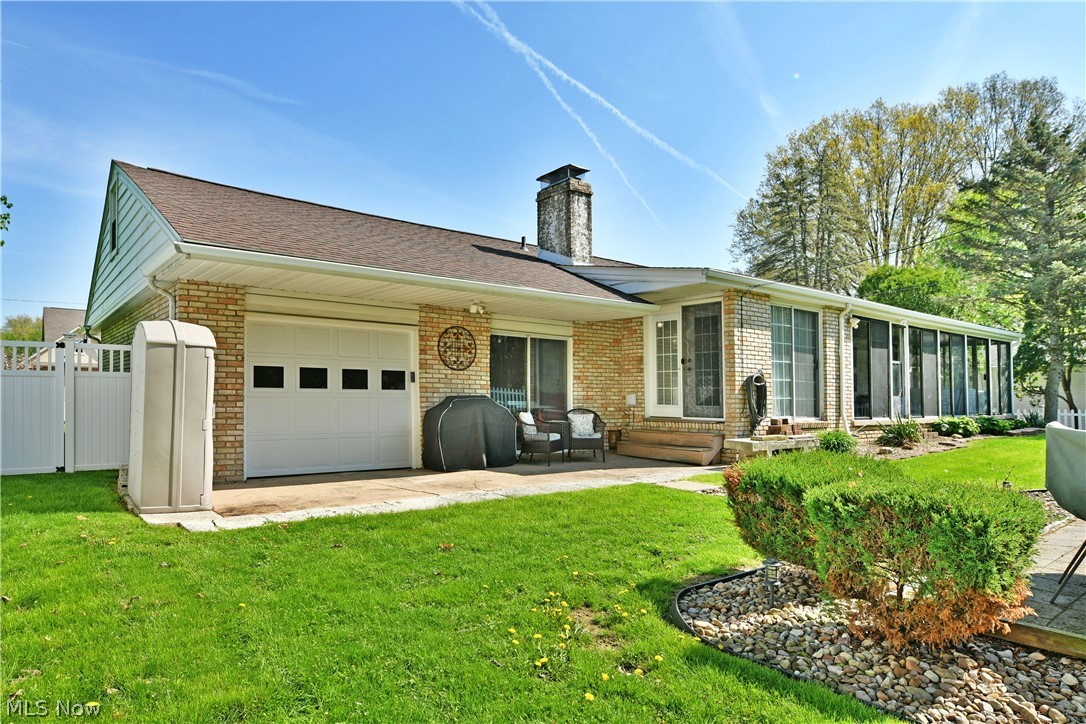 3210 Halsey Drive NE Warren OH 44483