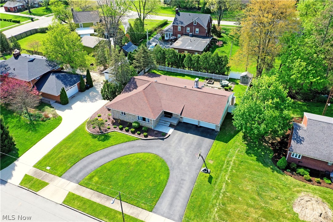 3210 Halsey Drive NE Warren OH 44483