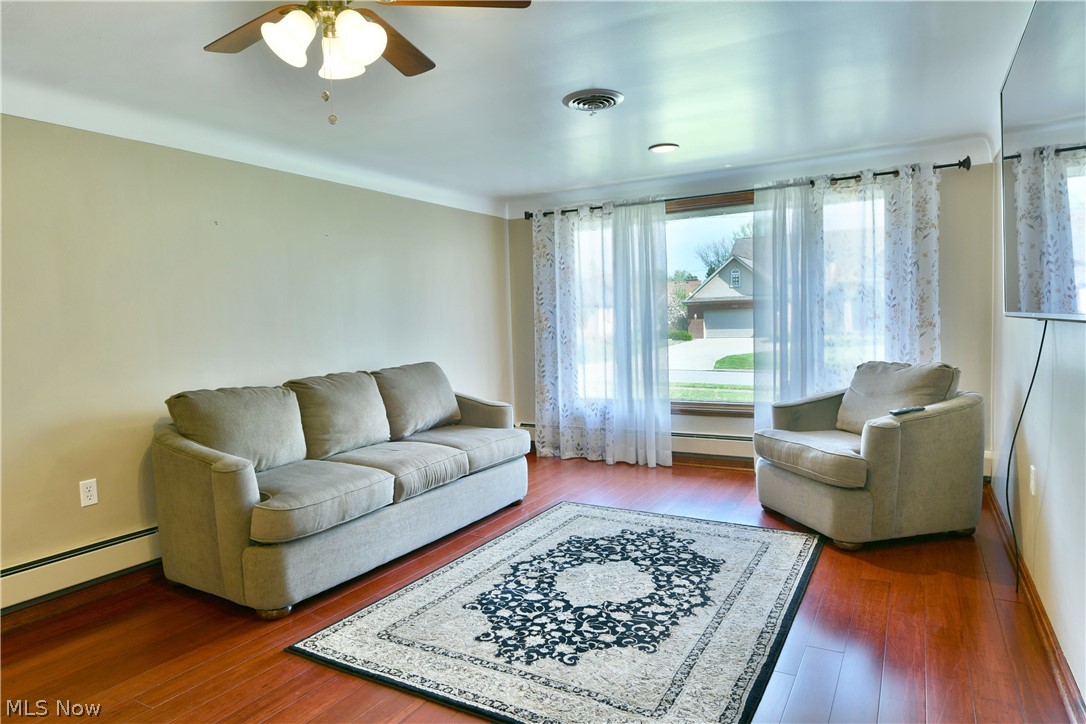 3210 Halsey Drive NE Warren OH 44483