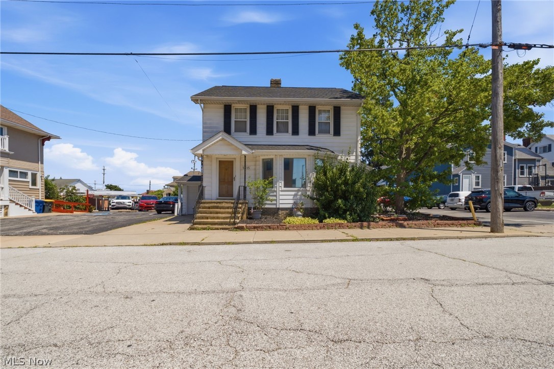 1415 Blossom Park Avenue Lakewood OH 44107