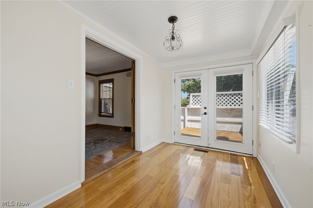 1415 Blossom Park Avenue Lakewood OH 44107