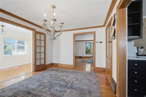 1415 Blossom Park Avenue Lakewood OH 44107