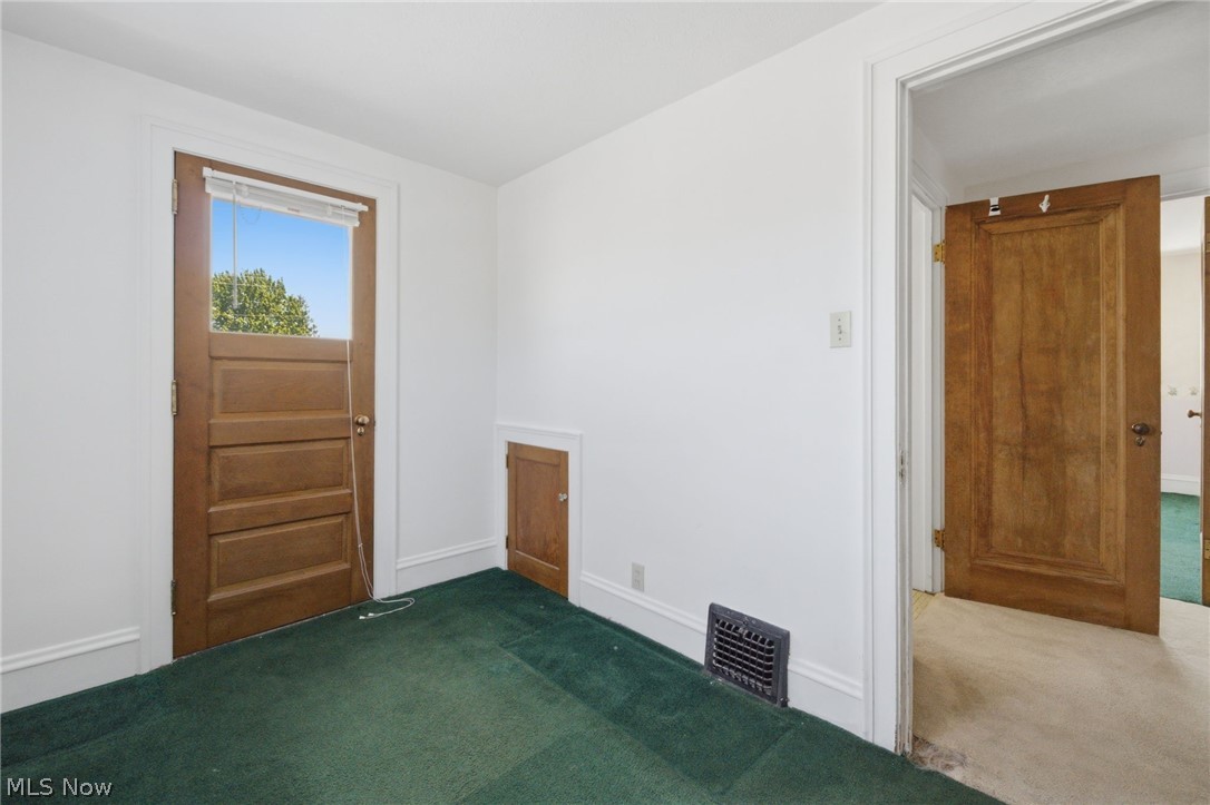 1415 Blossom Park Avenue Lakewood OH 44107