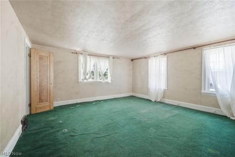 1415 Blossom Park Avenue Lakewood OH 44107